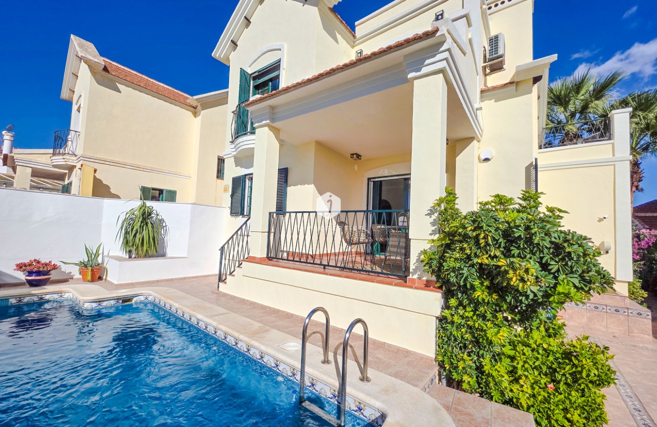 Tweedehands - Villa -
Los Dolses - Inland