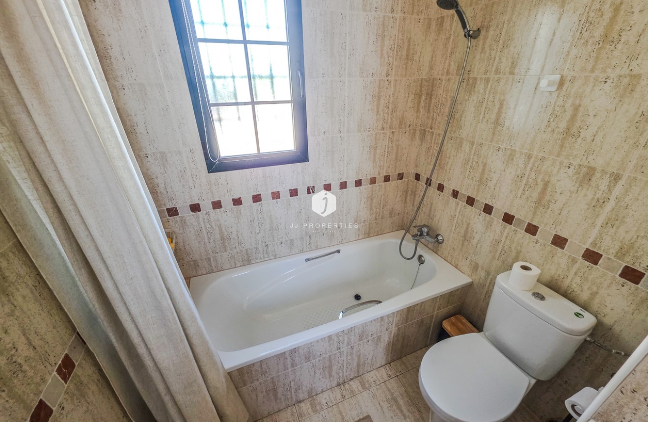 Tweedehands - Villa -
Los Dolses - Inland