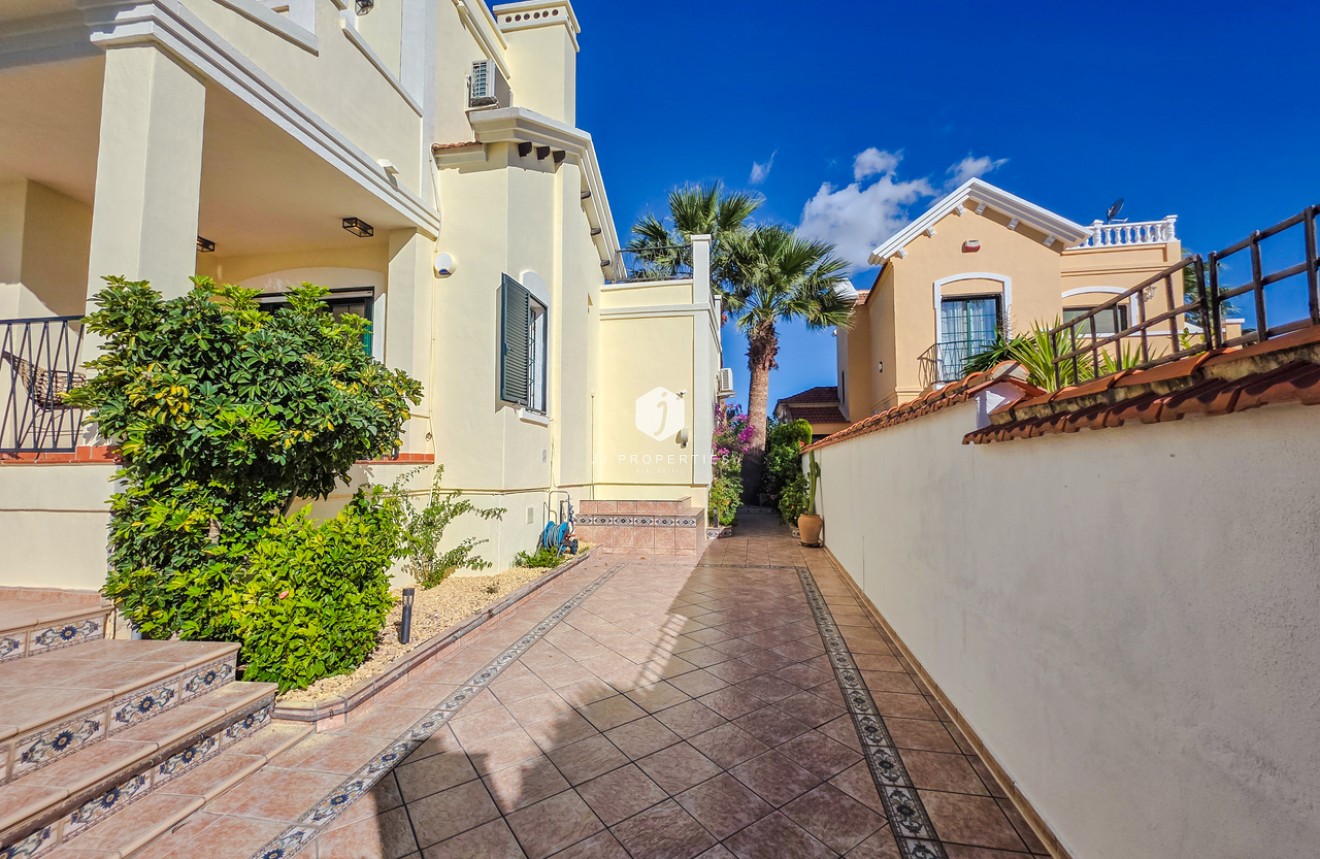 Tweedehands - Villa -
Los Dolses - Inland