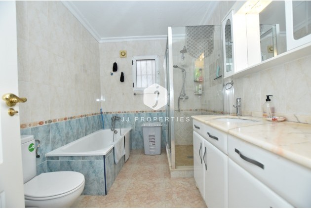 Z drugiej ręki - Villa -
Algorfa - Inland