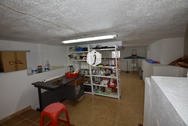 Z drugiej ręki - Villa -
Algorfa - Inland