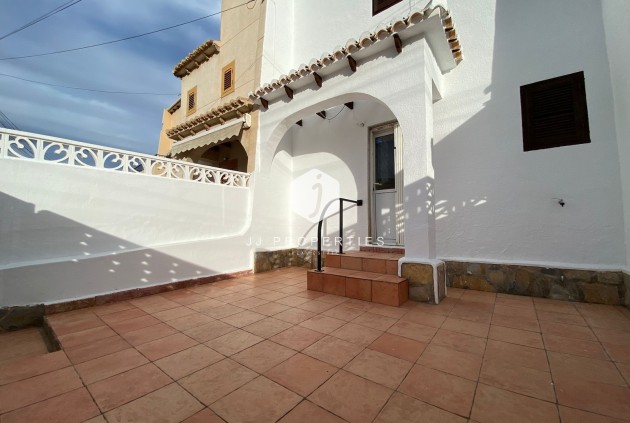 D'occasion - Chalet -
Los Balcones - Costa Blanca