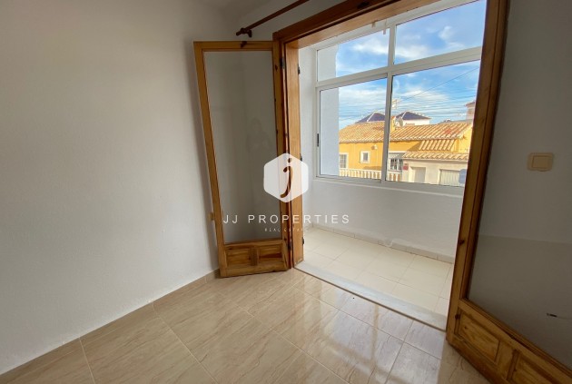 D'occasion - Chalet -
Los Balcones - Costa Blanca