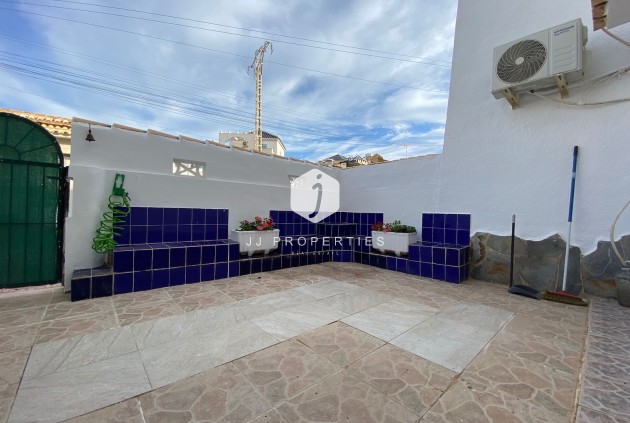 D'occasion - Chalet -
Los Balcones - Costa Blanca