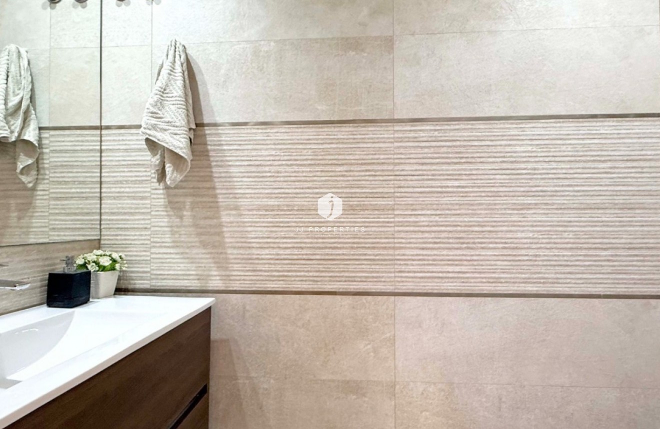 Aus zweiter Hand - Villa -
Orihuela Costa - Costa Blanca