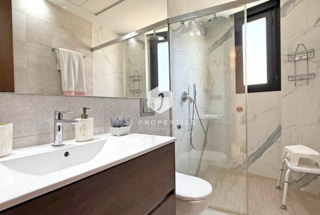 Aus zweiter Hand - Villa -
Orihuela Costa - Costa Blanca