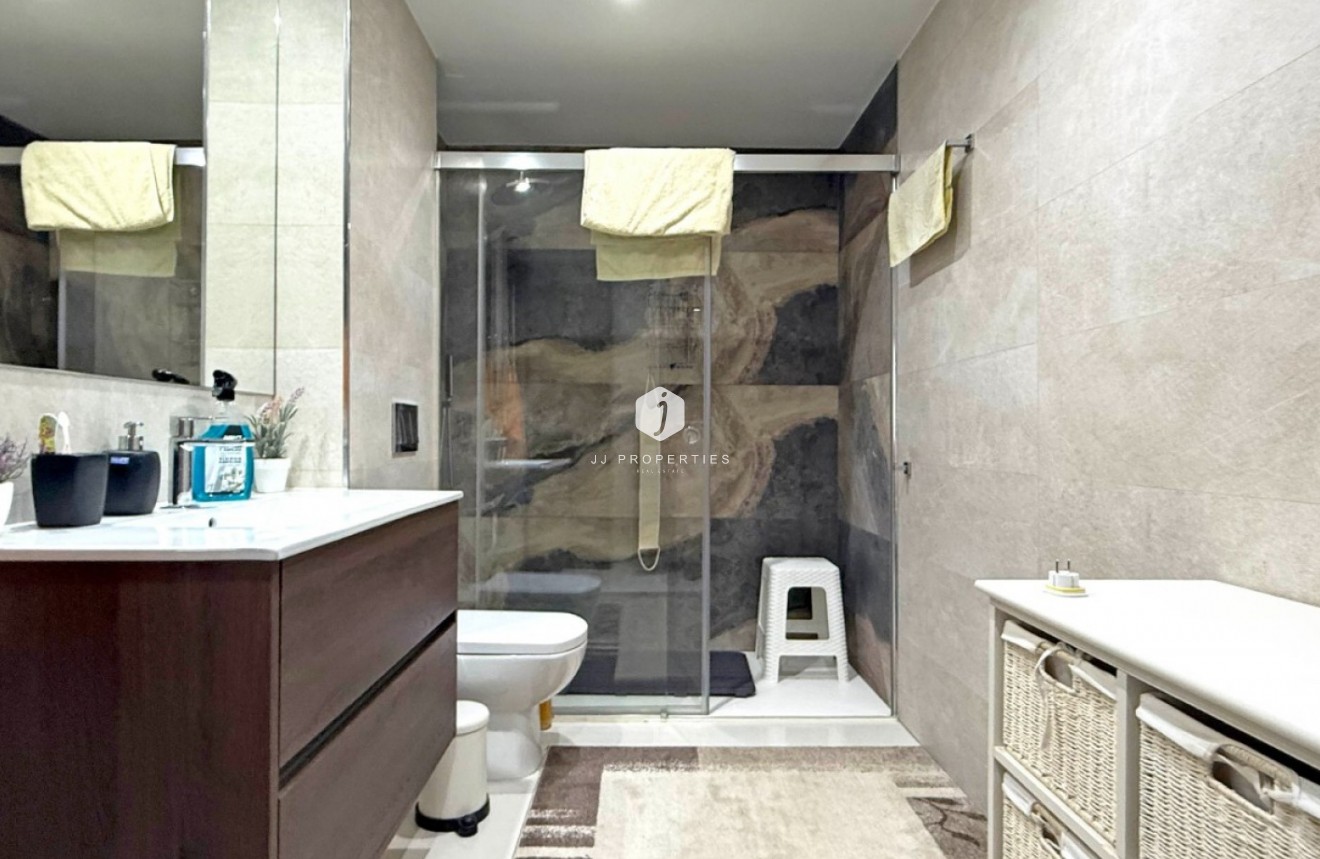 Aus zweiter Hand - Villa -
Orihuela Costa - Costa Blanca