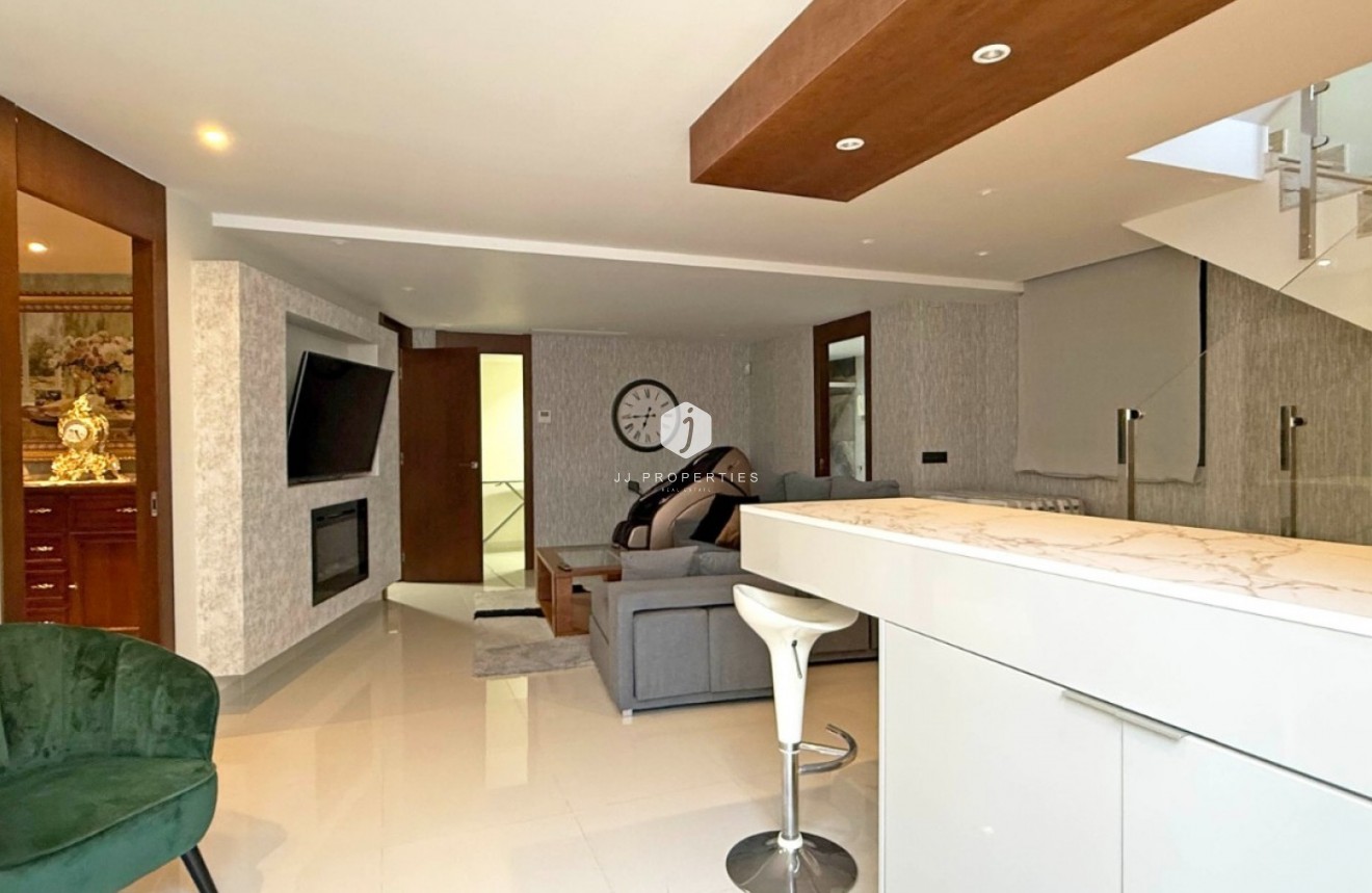 Aus zweiter Hand - Villa -
Orihuela Costa - Costa Blanca