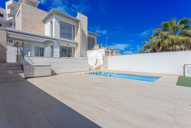 Aus zweiter Hand - Villa -
Orihuela Costa - Costa Blanca