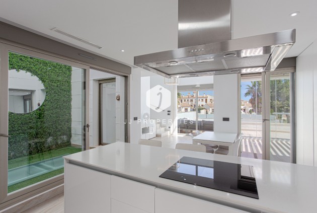 Aus zweiter Hand - Villa -
Orihuela Costa - Costa Blanca