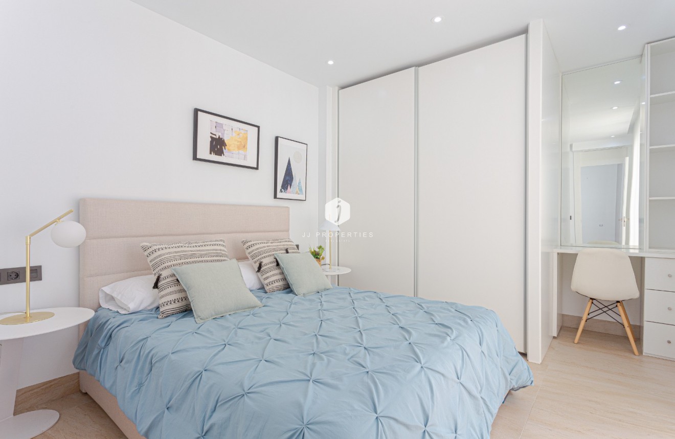 Aus zweiter Hand - Villa -
Orihuela Costa - Costa Blanca