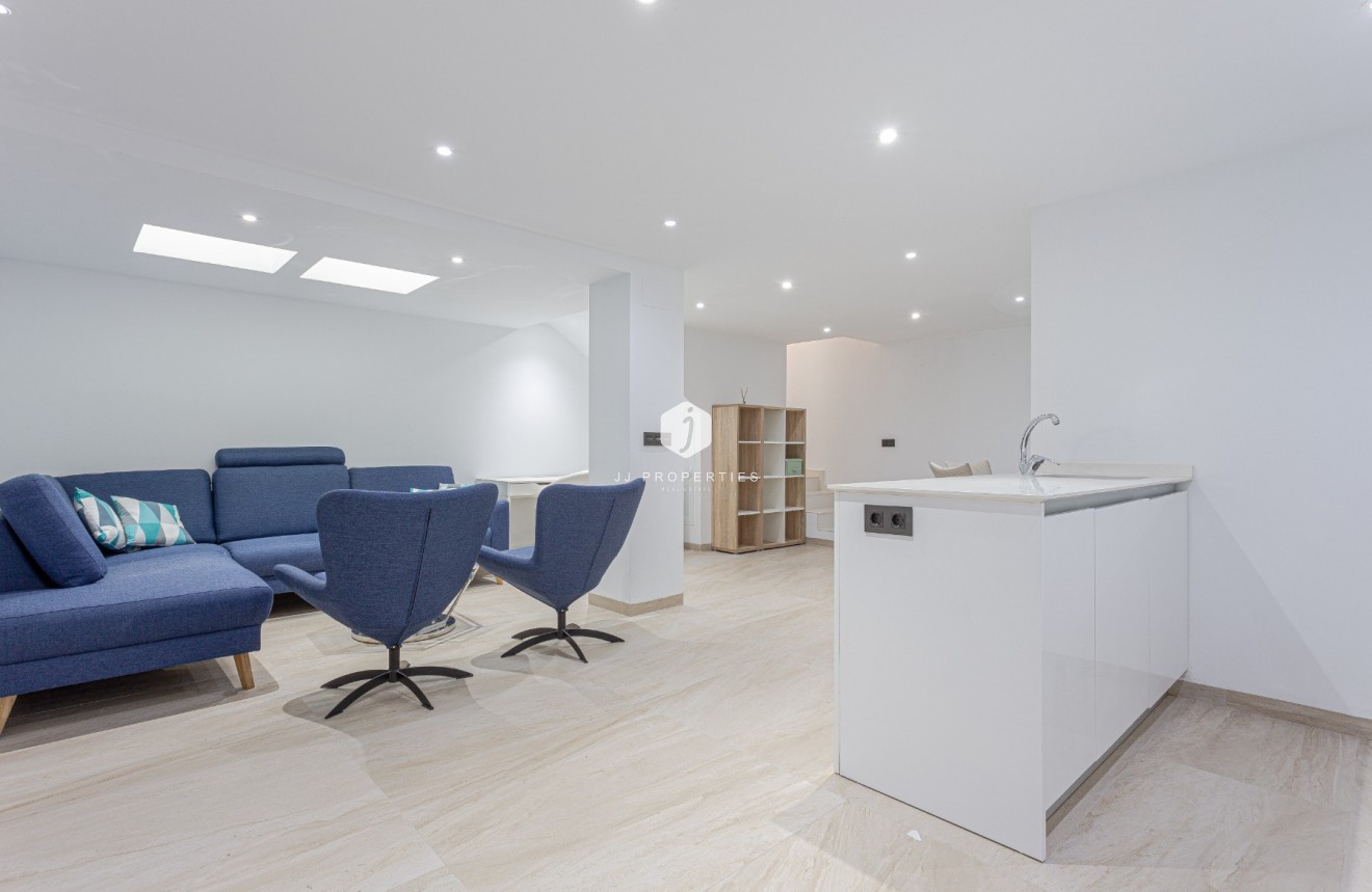 Aus zweiter Hand - Villa -
Orihuela Costa - Costa Blanca