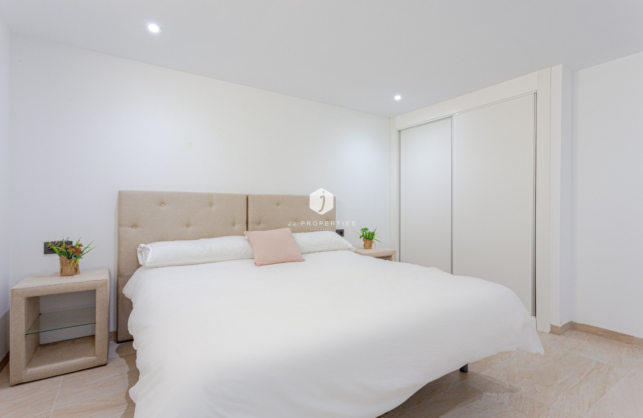 Aus zweiter Hand - Villa -
Orihuela Costa - Costa Blanca