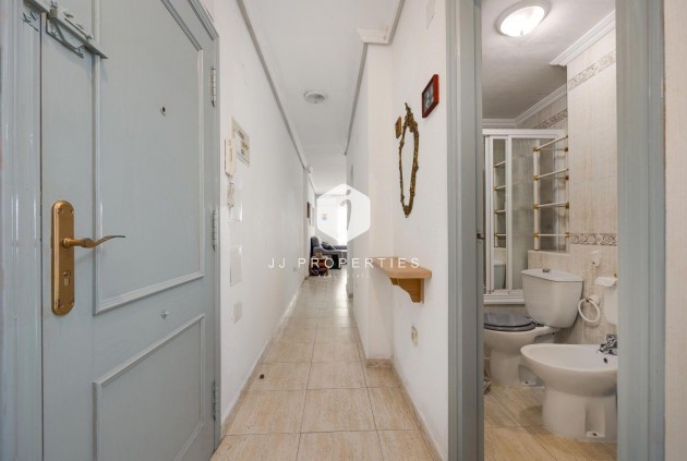 Tweedehands - Appartement / flat -
Torrevieja - Playa del Cura