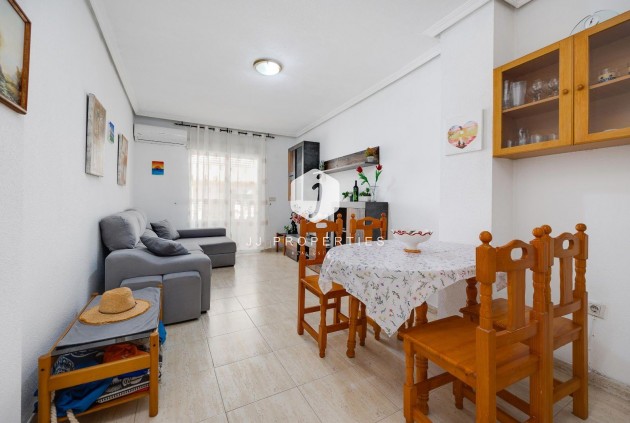 Tweedehands - Appartement / flat -
Torrevieja - Playa del Cura