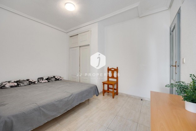 Tweedehands - Appartement / flat -
Torrevieja - Playa del Cura