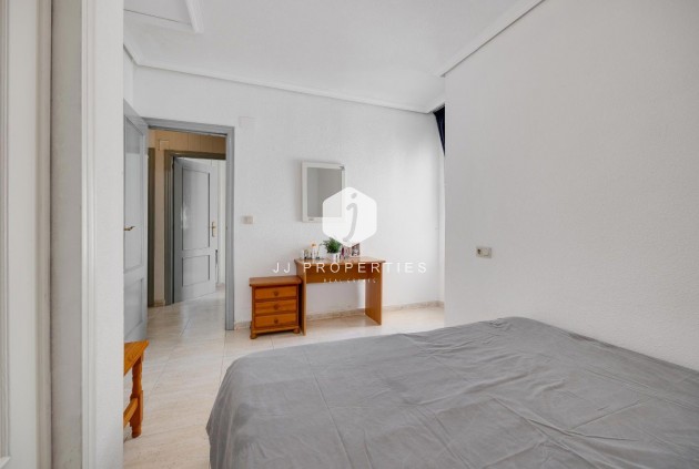 Tweedehands - Appartement / flat -
Torrevieja - Playa del Cura