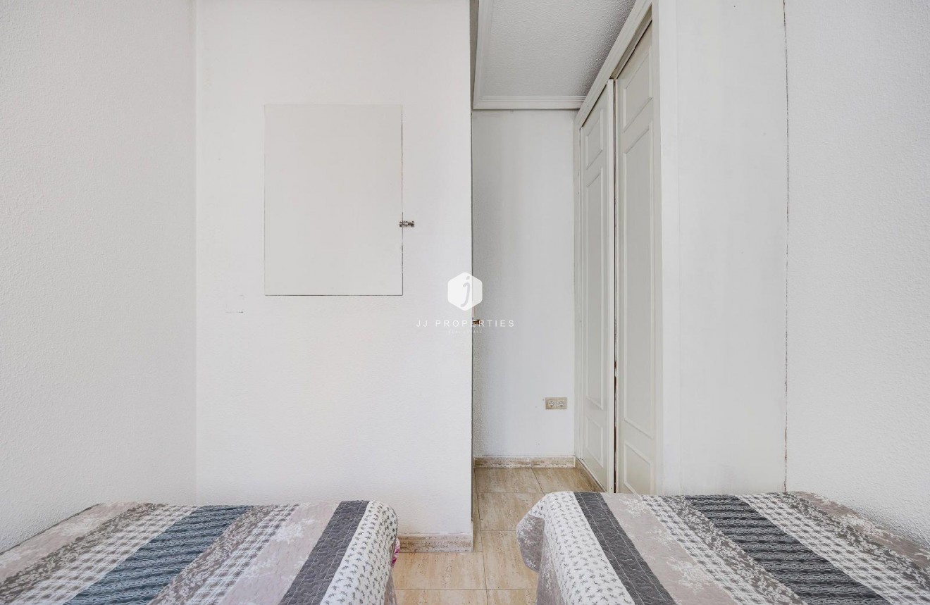 Tweedehands - Appartement / flat -
Torrevieja - Playa del Cura