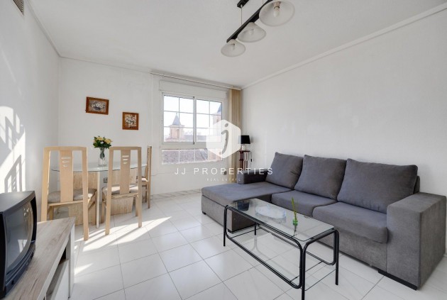 Aus zweiter Hand - Wohnung -
Torrevieja - Centro