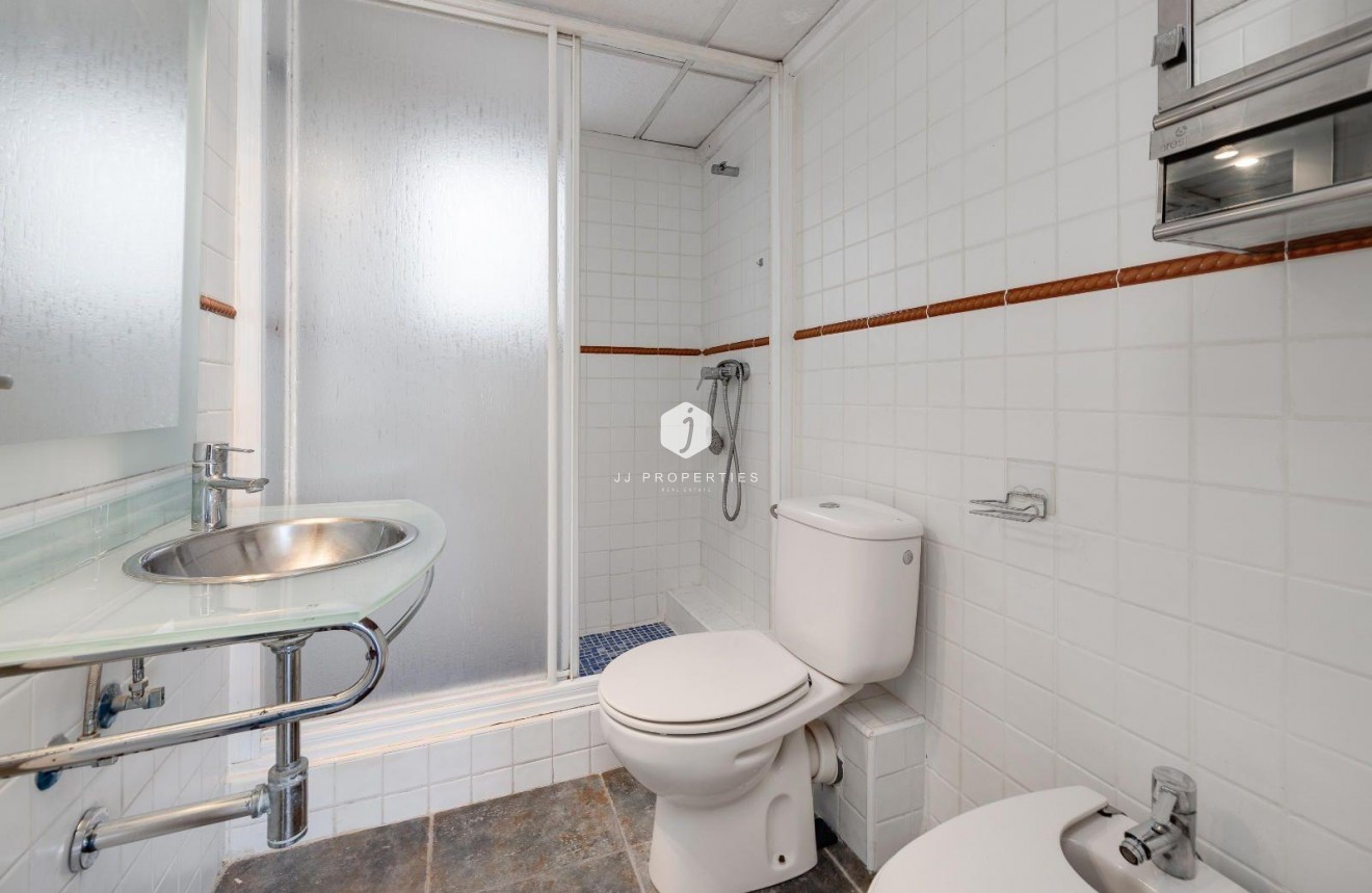 Aus zweiter Hand - Wohnung -
Torrevieja - Centro