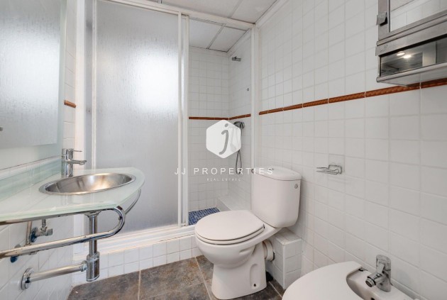 Aus zweiter Hand - Wohnung -
Torrevieja - Centro