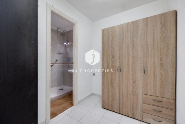 Aus zweiter Hand - Wohnung -
Torrevieja - Centro