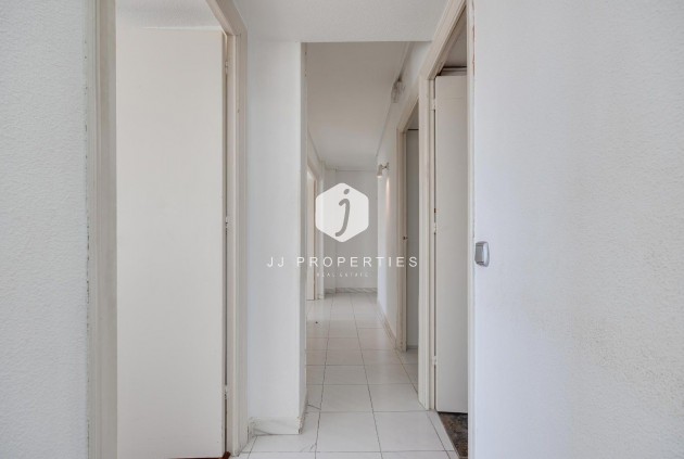 Aus zweiter Hand - Wohnung -
Torrevieja - Centro