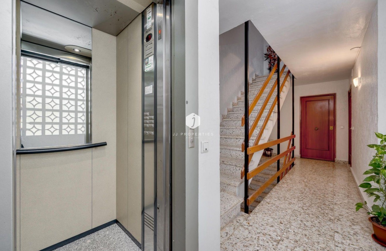 Aus zweiter Hand - Wohnung -
Torrevieja - Centro