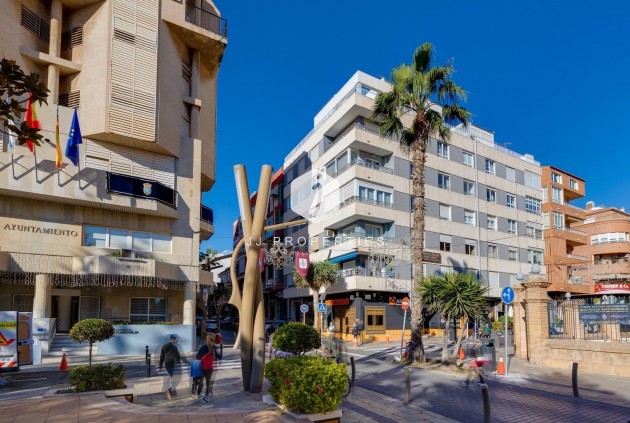 Aus zweiter Hand - Wohnung -
Torrevieja - Centro