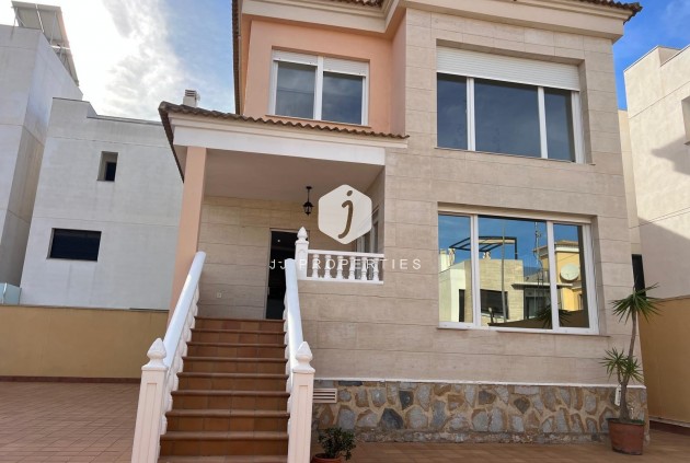 Resale - Villa -
Orihuela Costa - Villamartín-las Filipinas