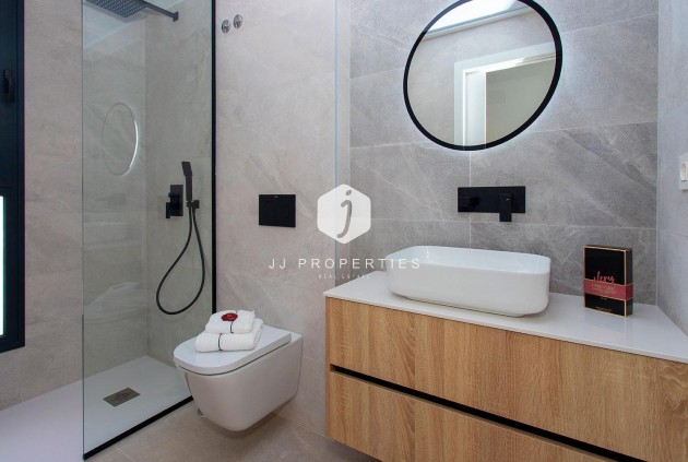 Obra nueva - Chalet -
Sucina