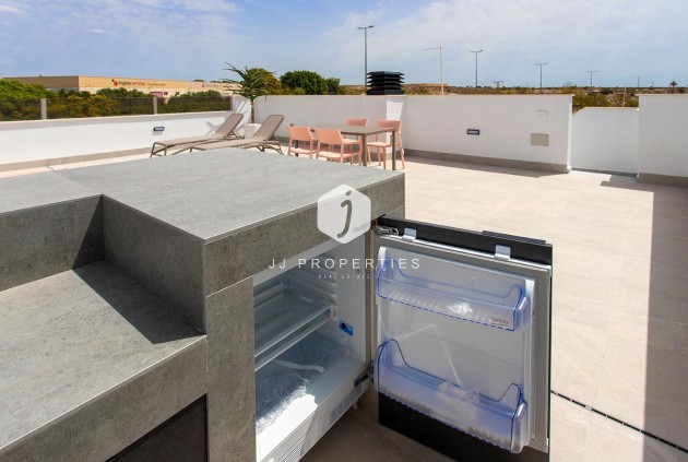 Obra nueva - Chalet -
Sucina