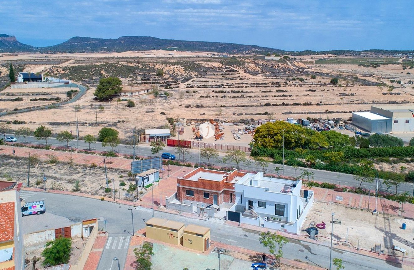 Obra nueva - Chalet -
Sucina