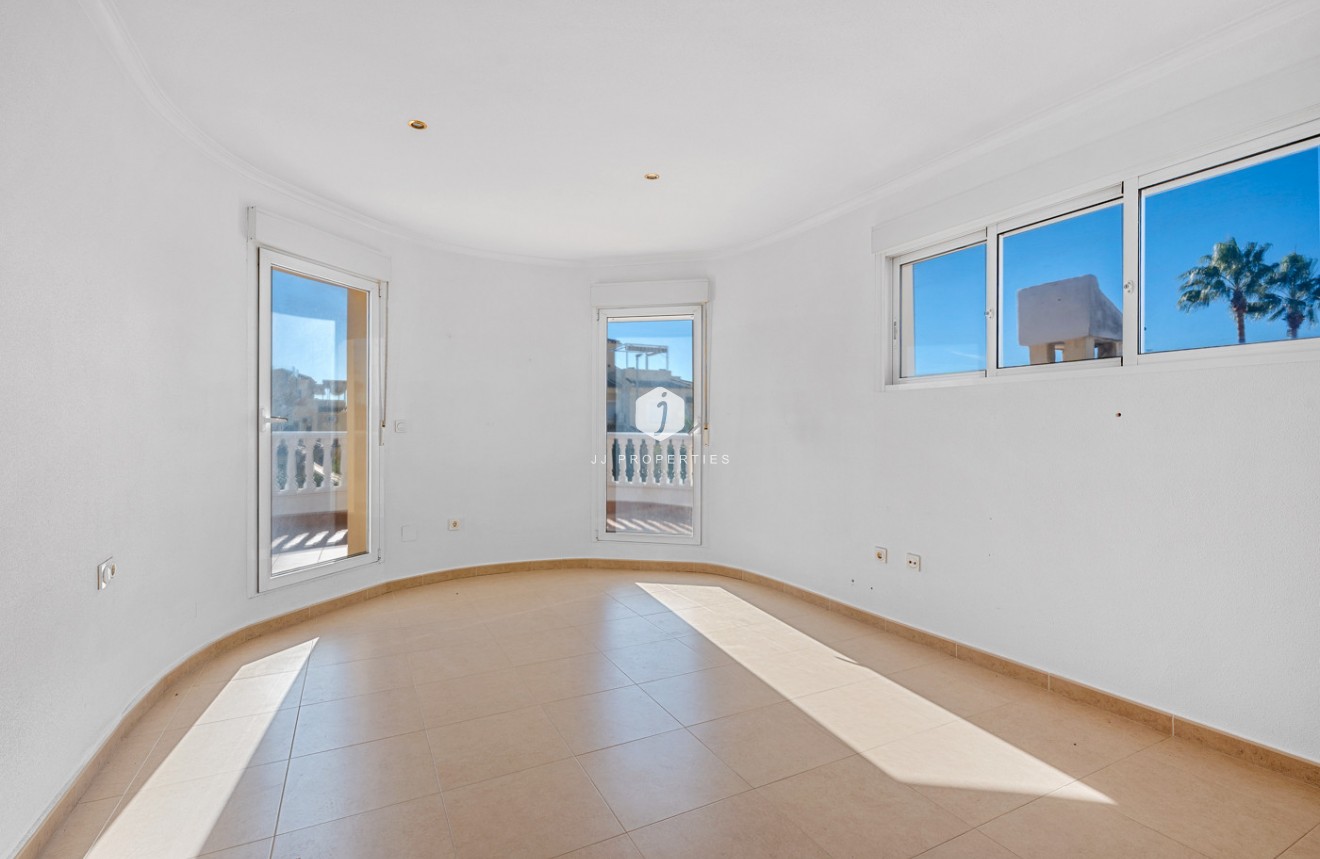 Tweedehands - Villa -
Rojales - Inland