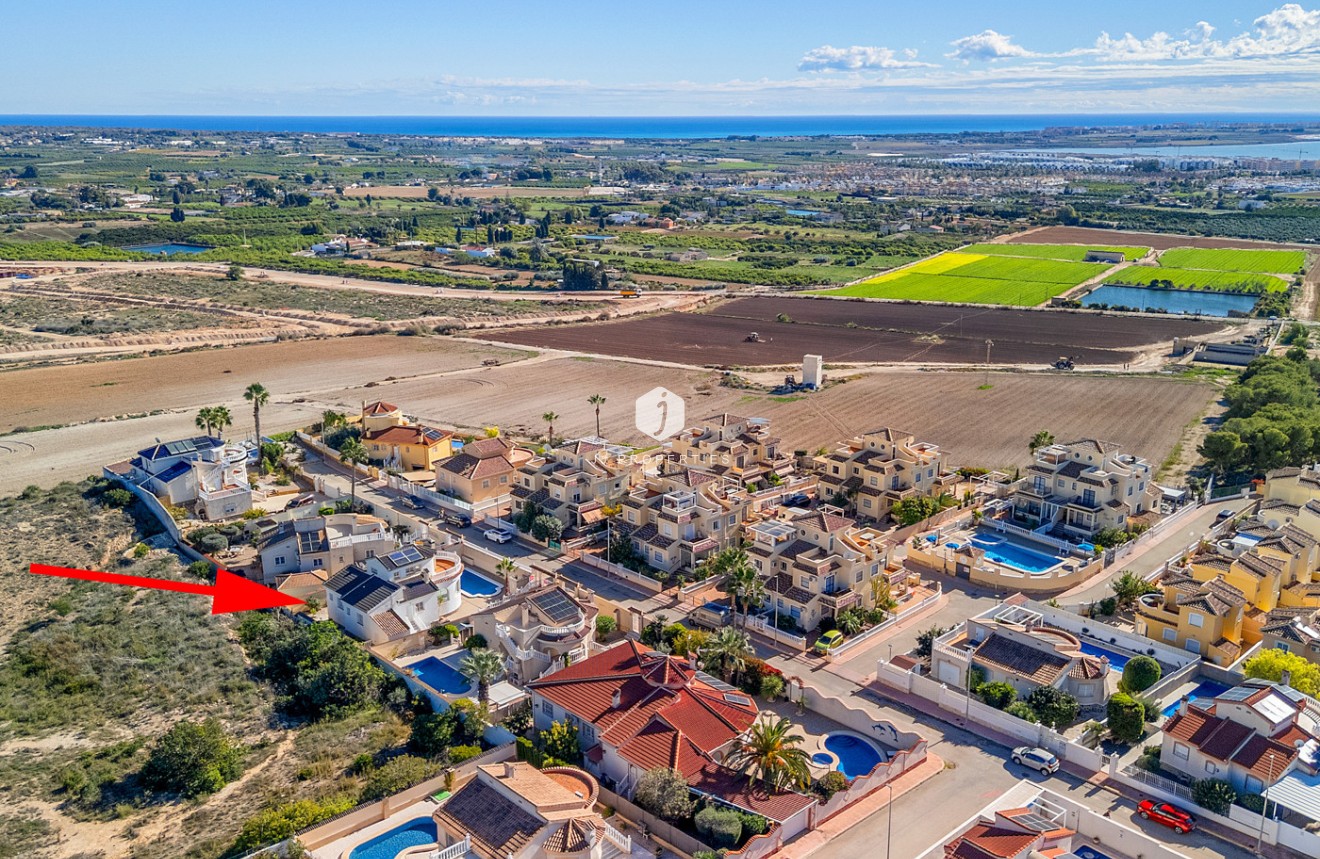 Tweedehands - Villa -
Rojales - Inland