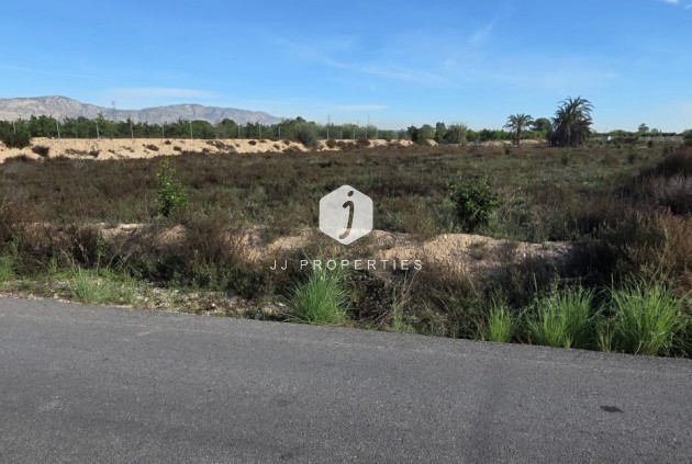 Tweedehands - Landelijk eigendom -
Albatera - Inland