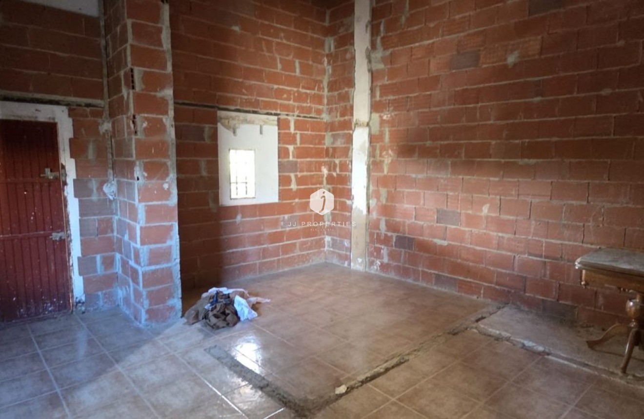 Tweedehands - Landelijk eigendom -
Albatera - Inland