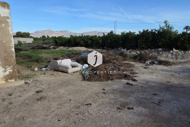 Tweedehands - Landelijk eigendom -
Albatera - Inland