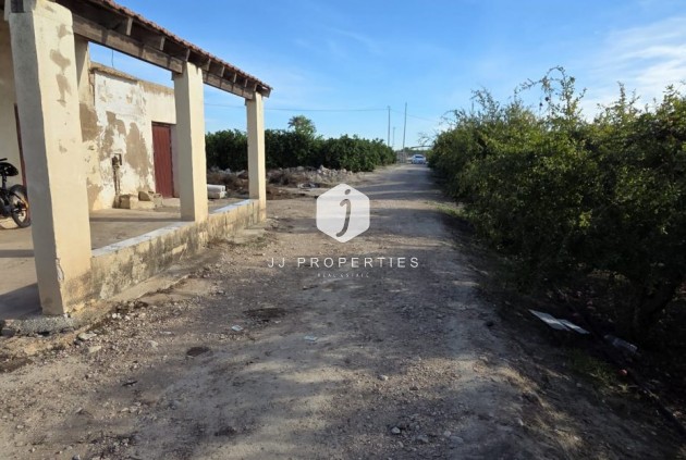 Tweedehands - Landelijk eigendom -
Albatera - Inland