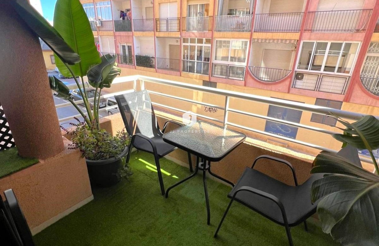 Tweedehands - Appartement / flat -
Torrevieja - Curva Del Palangre