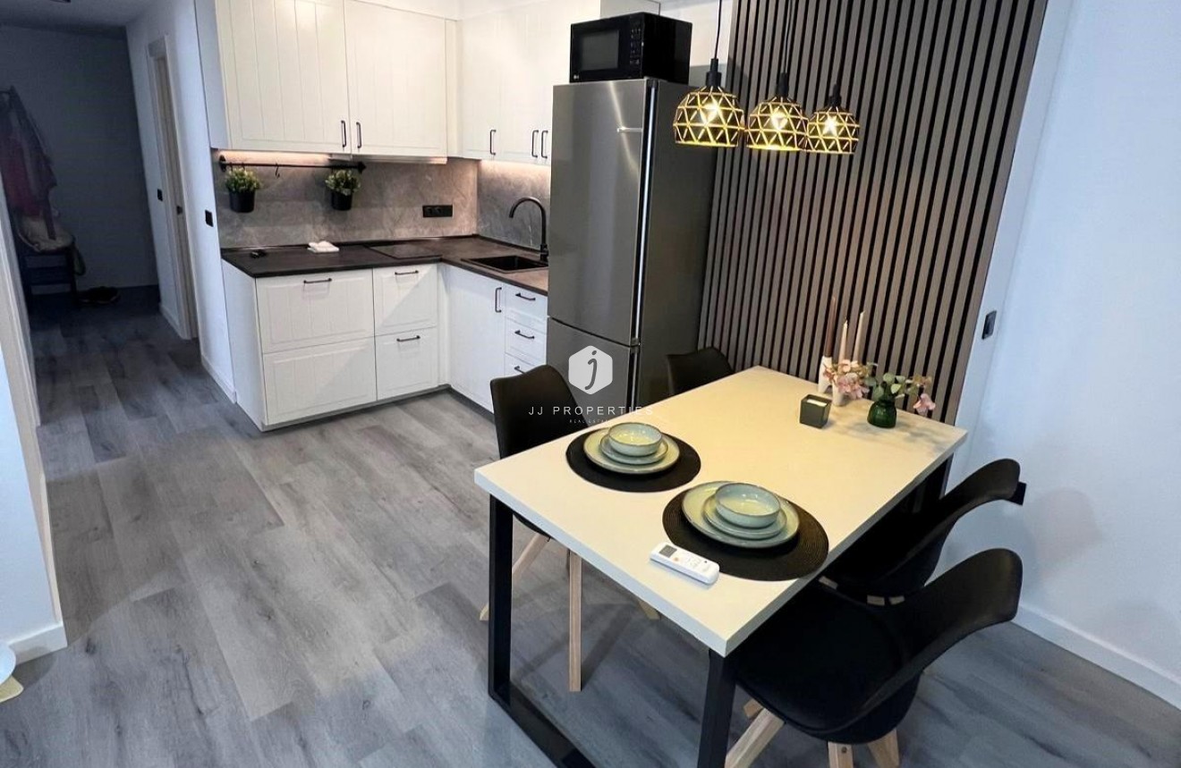 Tweedehands - Appartement / flat -
Torrevieja - Curva Del Palangre