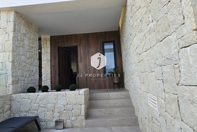 Segunda mano - Villa -
Dolores - Sector 4