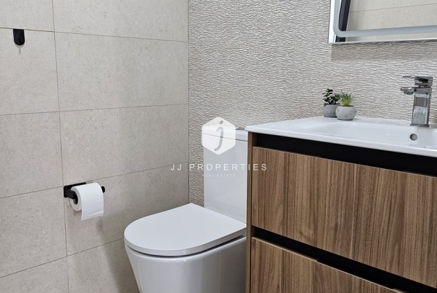 Segunda mano - Villa -
Dolores - Sector 4