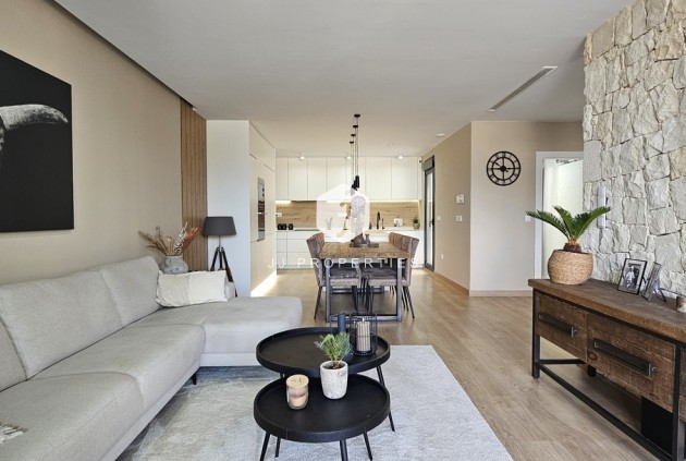 Segunda mano - Villa -
Dolores - Sector 4