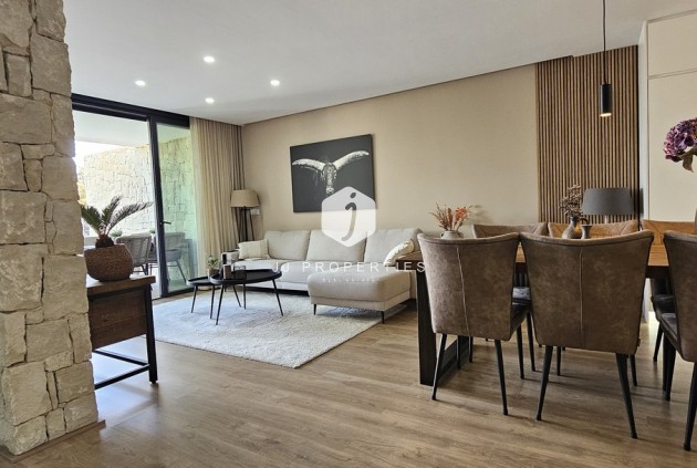 Segunda mano - Villa -
Dolores - Sector 4