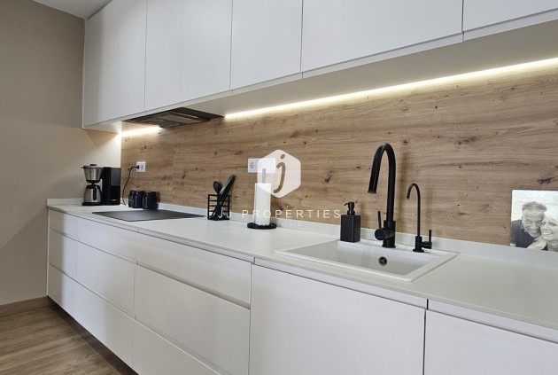 Segunda mano - Villa -
Dolores - Sector 4