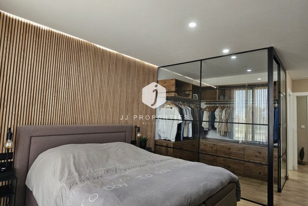 Segunda mano - Villa -
Dolores - Sector 4