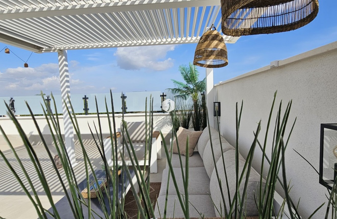 Segunda mano - Villa -
Dolores - Sector 4