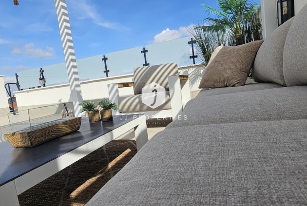 Segunda mano - Villa -
Dolores - Sector 4