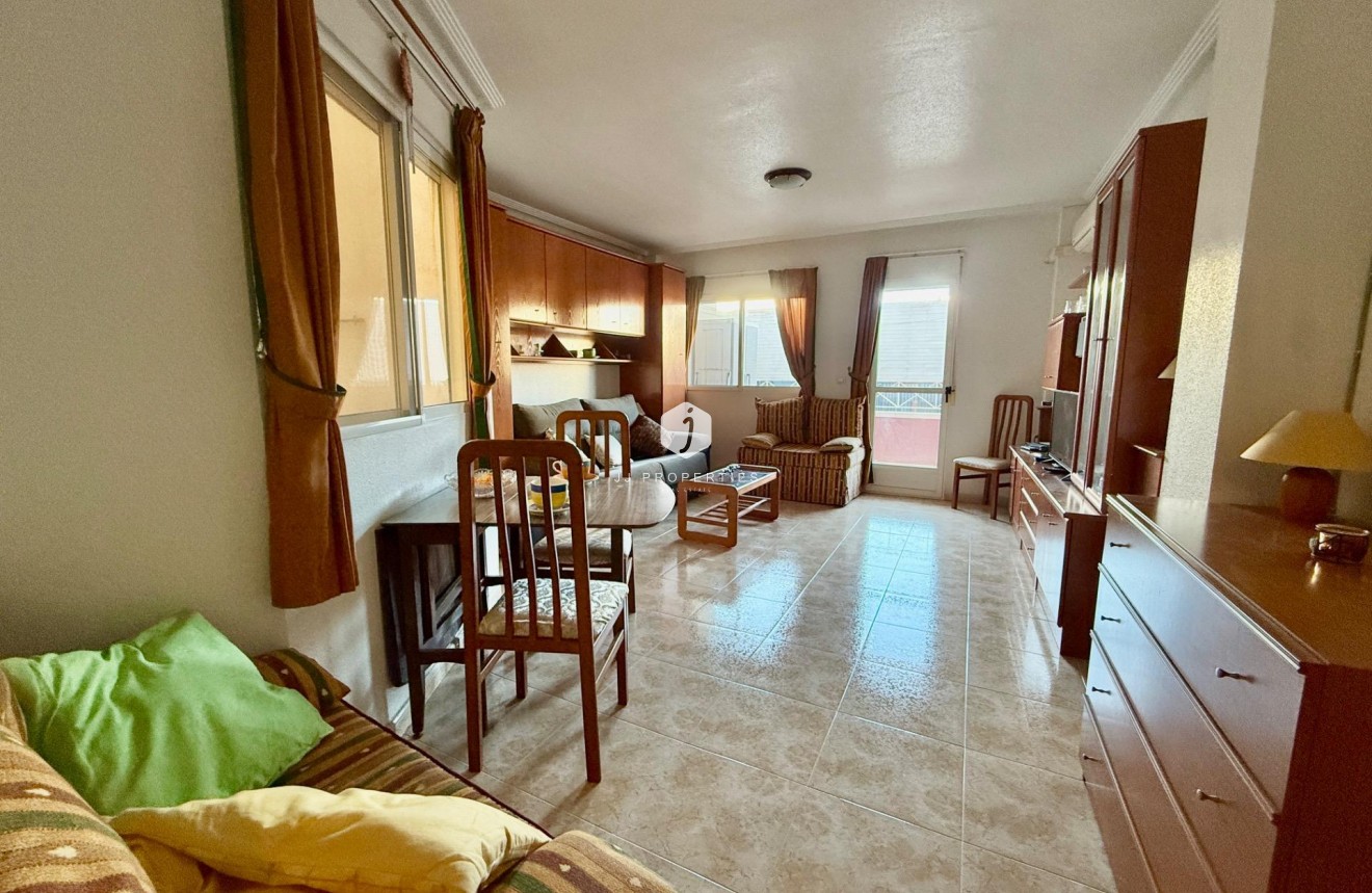 Segunda mano - Apartamento / piso -
Torrevieja - PARQUE DE LAS NACIONES